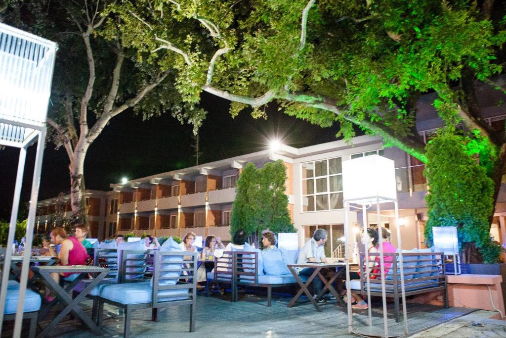 Elisso Hotel Kiméria Kültér fotó