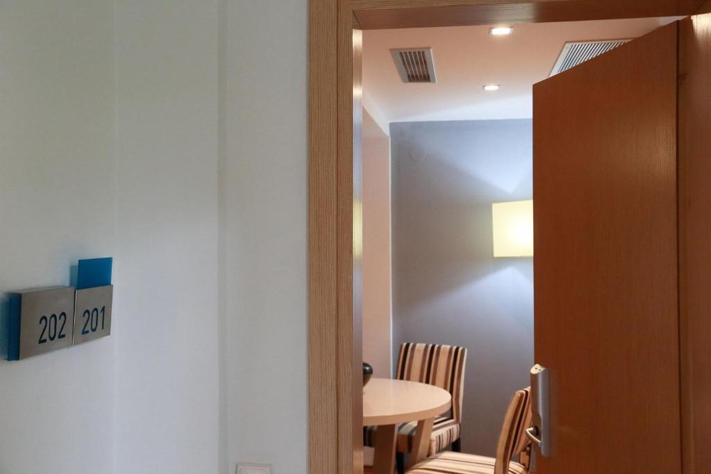 Elisso Hotel Kiméria Kültér fotó